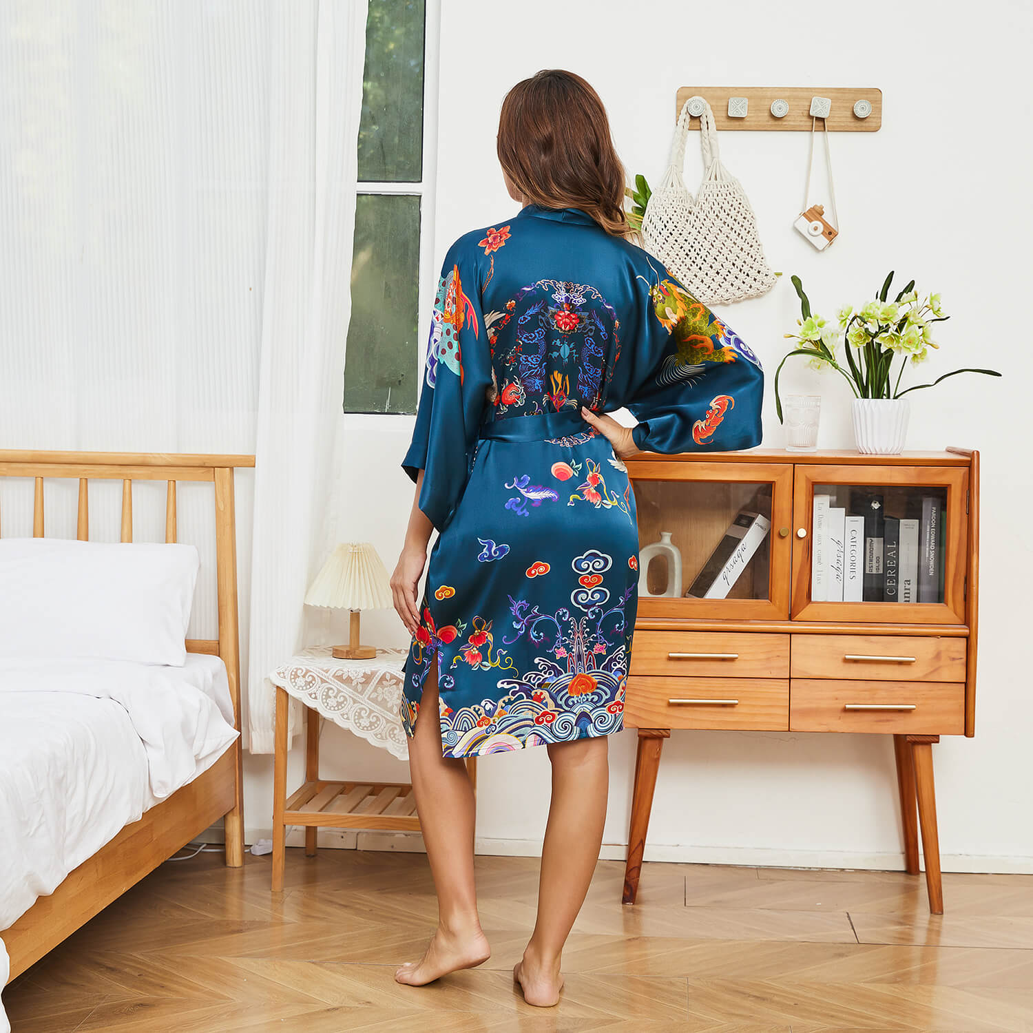 Short Crane And Dragon Print Pure Silk Kimono Robes