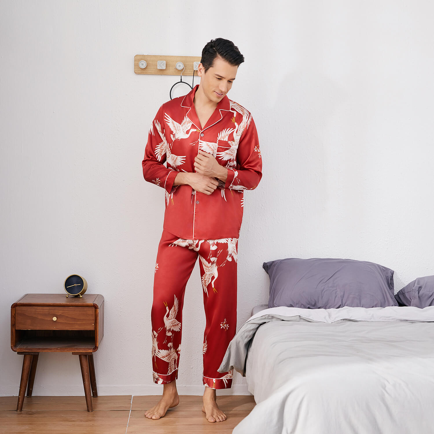 Print long Silk Pajamas Set For Men Classic ButtonDown Silk Sleepwear